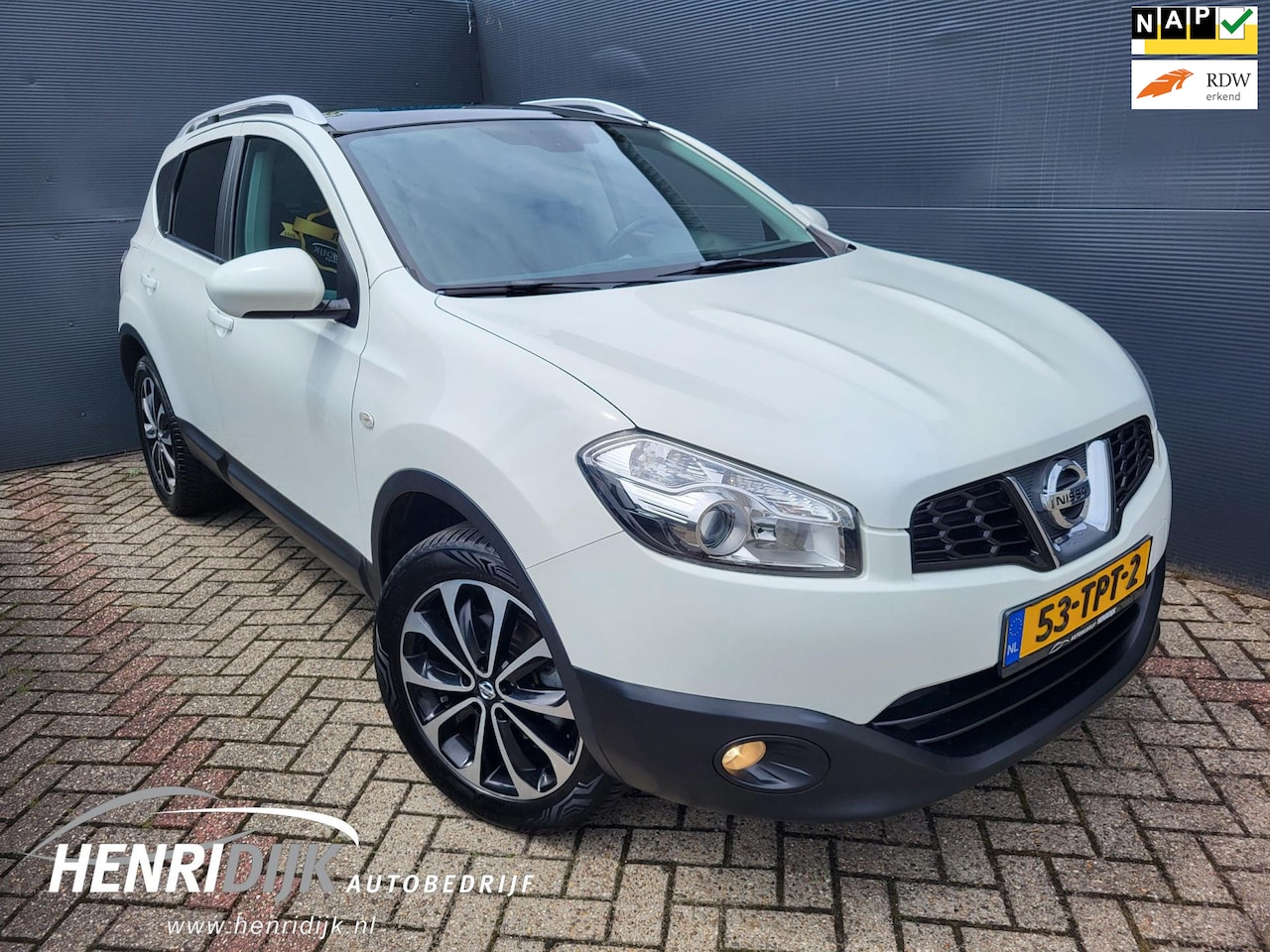 Nissan Qashqai - 1.6 Connect Edition Trekhaak / Camera / Clima / Pano / Cruise - AutoWereld.nl