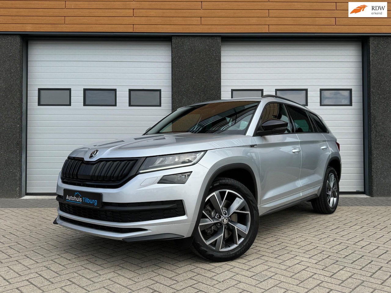 Skoda Kodiaq - 2.0 TSI 4x4 Sportline Pano Trekhaak Vol - AutoWereld.nl