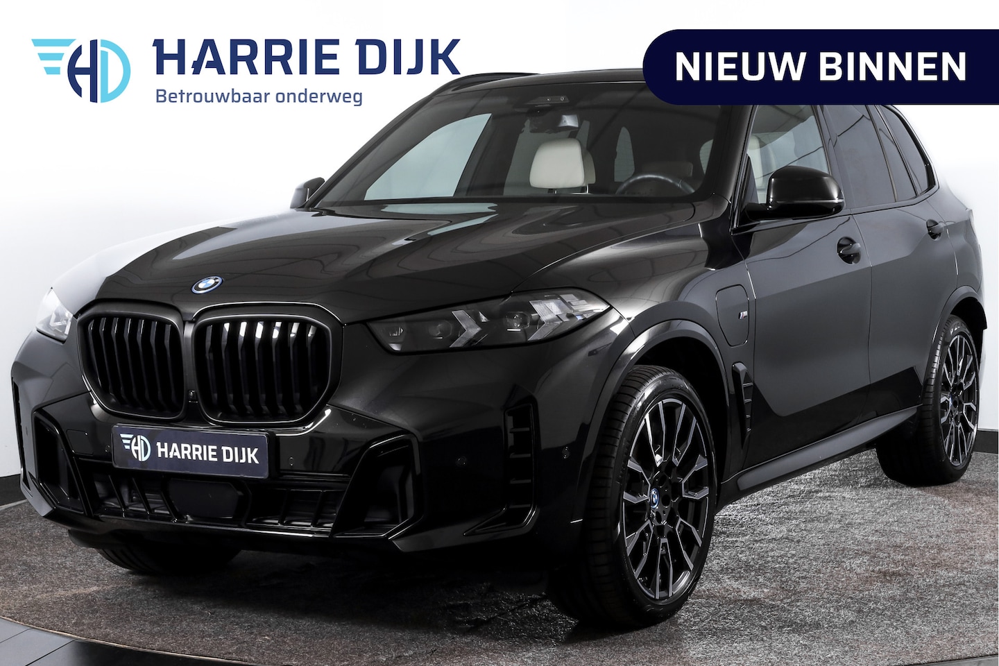 BMW X5 - xDrive50e M Sportpakket Pro | Driving Assistant Pro | BMW Individual Leder | Glow Grille | - AutoWereld.nl