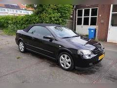 Opel Astra Cabriolet - 2.2-16V Zwart