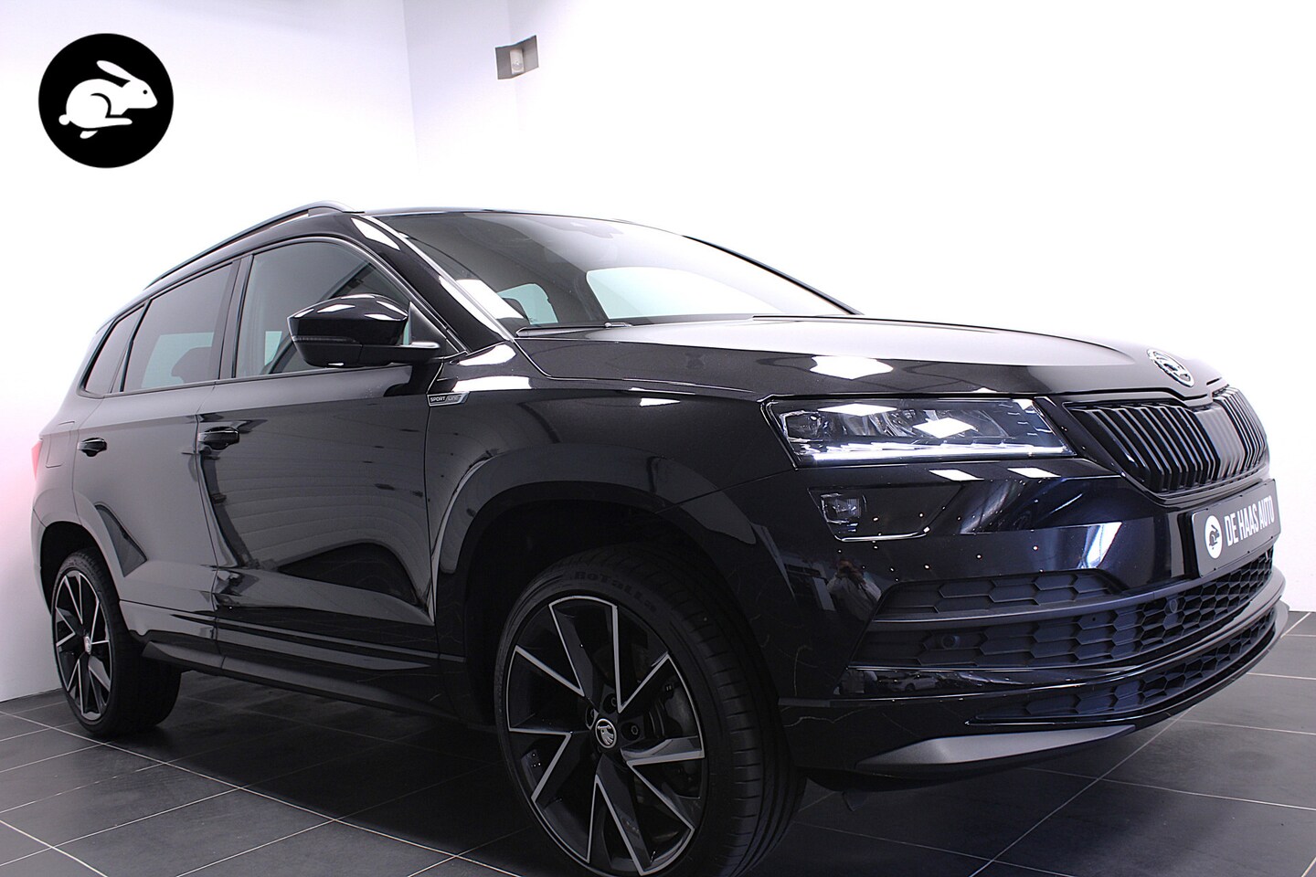 Skoda Karoq - 1.5 TSI Sportline/19 inch/Apple car play/Stoelverwarming - AutoWereld.nl