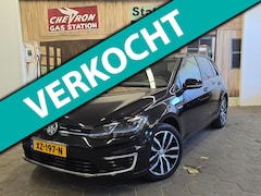 Volkswagen e-Golf - 100KW/LEDER/CARPLAY/WARMTEPOMP/NAP