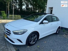 Mercedes-Benz B-klasse - 180 Panoramadak 360 graden camera INCL AUTOTRUST GARANTIE