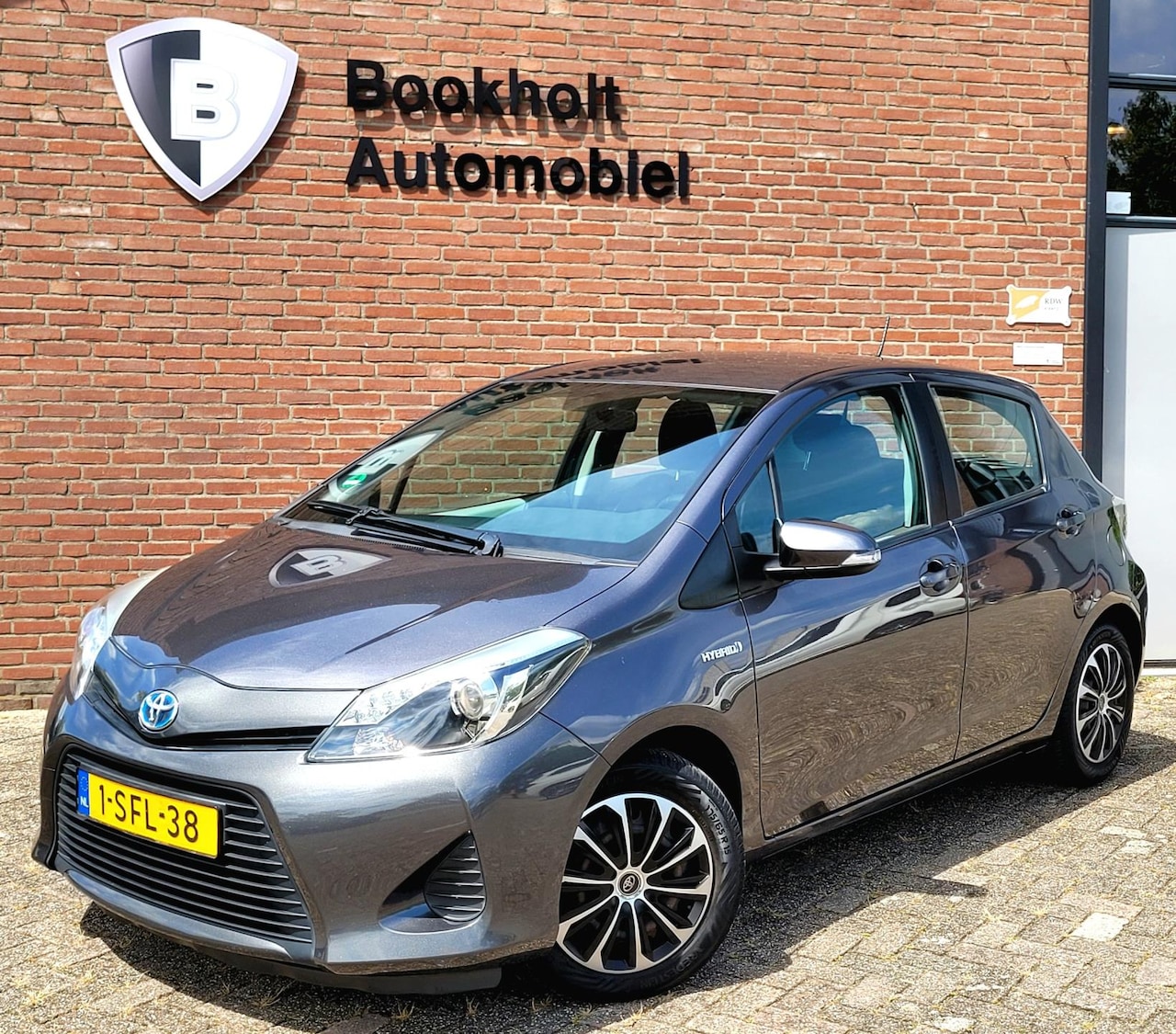 Toyota Yaris - 1.5 Full Hybrid, Camera, All-season banden (NL-auto, NAP) - AutoWereld.nl