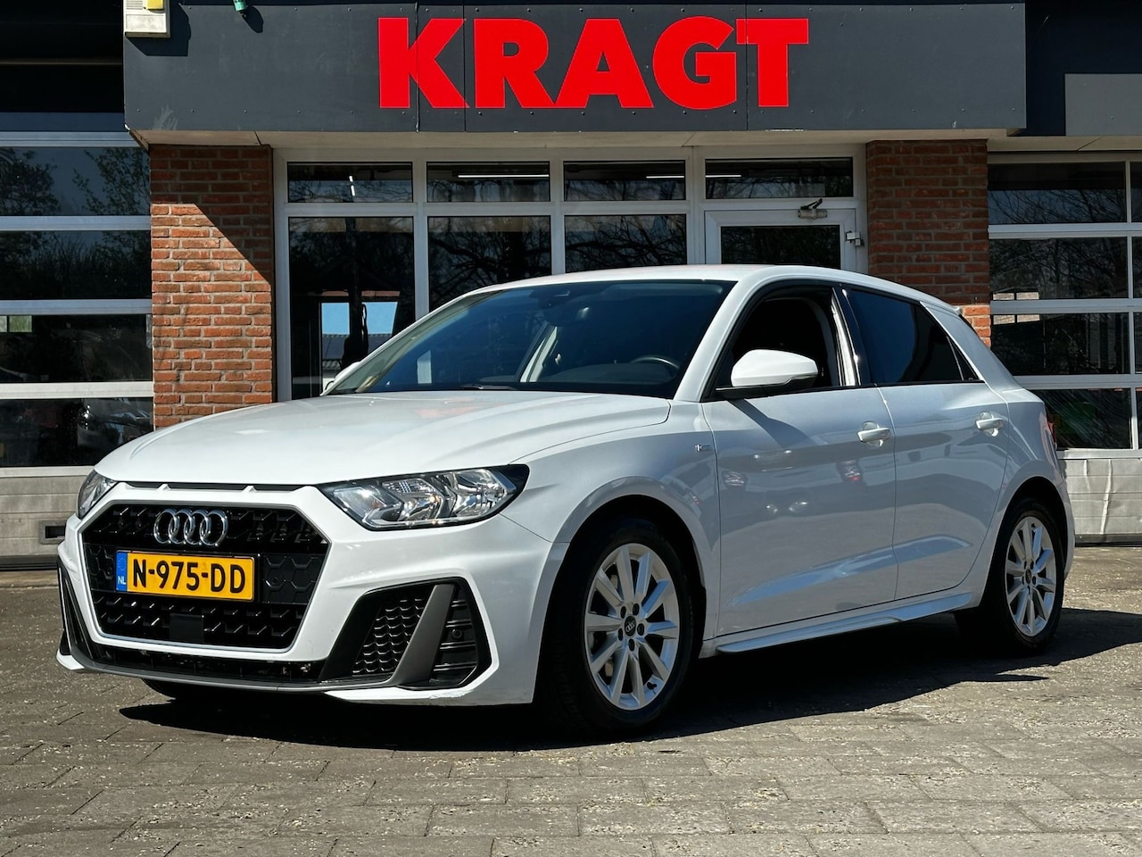 Audi A1 Sportback - Pro Line S 30 TFSI 110 pk - AUTOMAAT - Navi - Climate - zuinig! - AutoWereld.nl