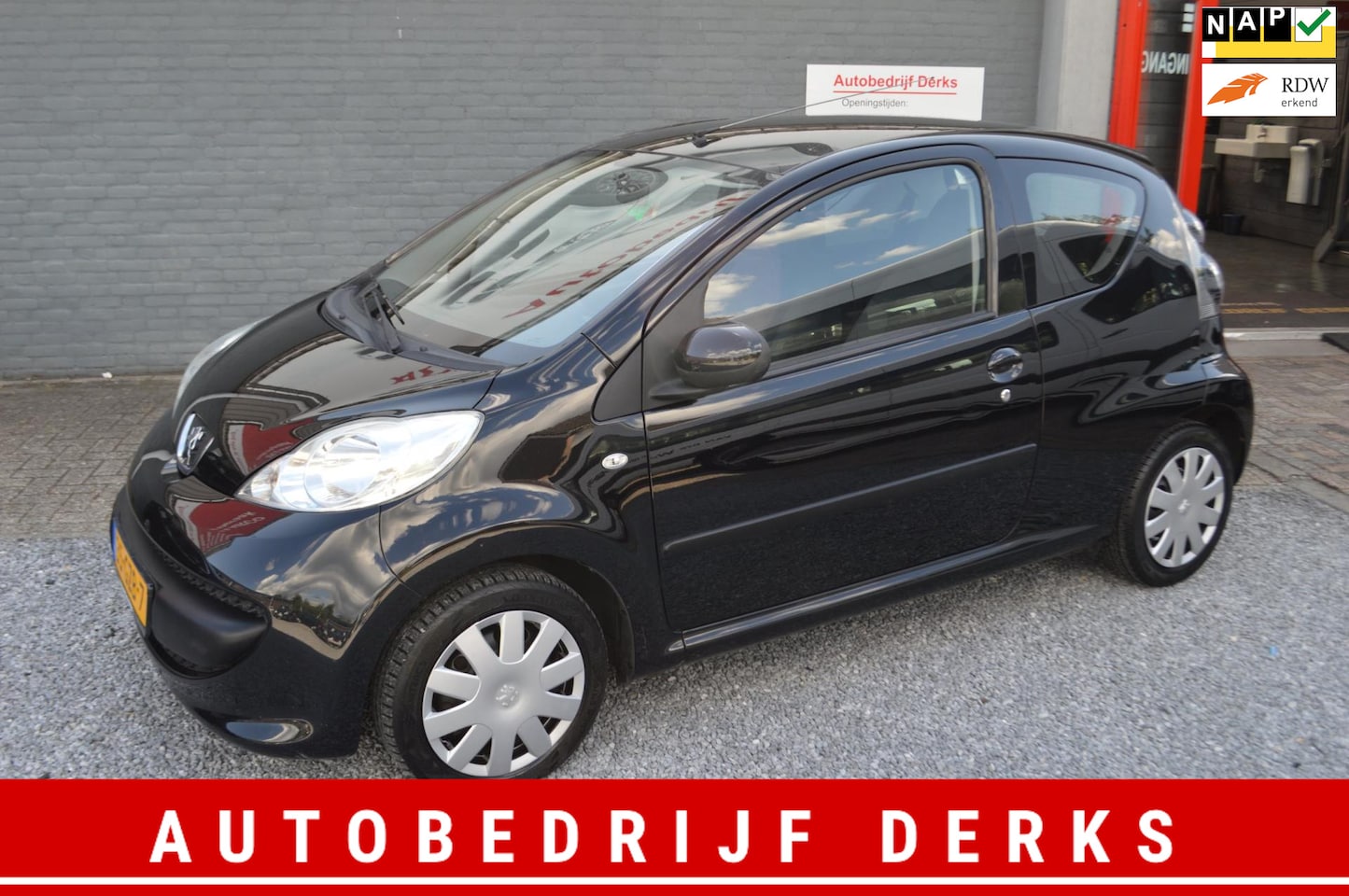 Peugeot 107 - 1.0-12V XS Airco Stuurbekrachtiging Jaar Garantie - AutoWereld.nl