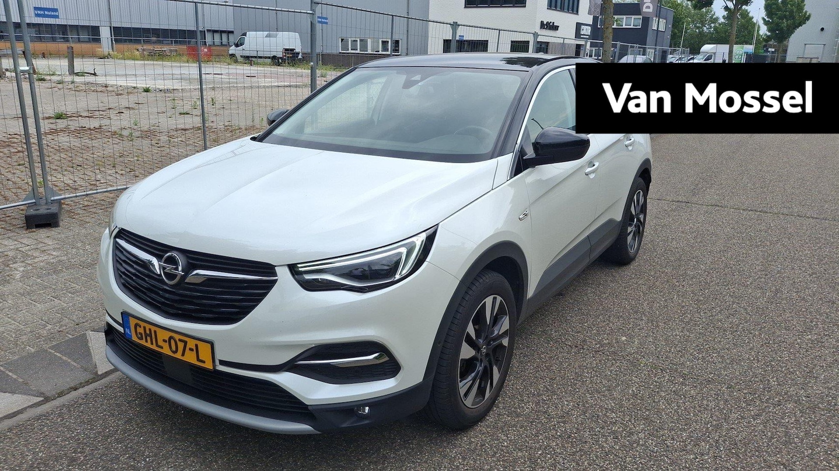 Opel Grandland X - 1.2 Turbo Ultimate | Leder | Automaat | Stoelverwarming+ventilatie | Trekhaak | Keyless en - AutoWereld.nl