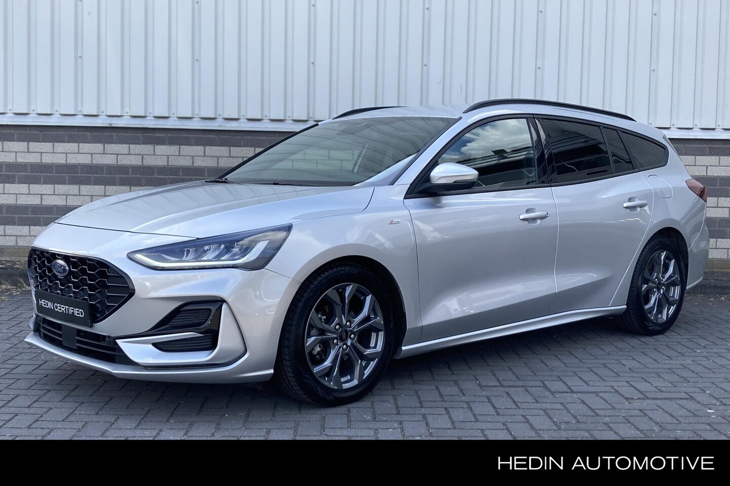 Ford Focus Wagon - 1.0 EcoBoost Hybrid ST-line Automaat 125PK | Winter Pack | - AutoWereld.nl