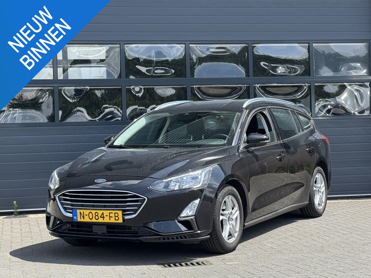 Ford Focus Wagon - 1.0 ECOBOOST HYBRID TREND EDITION BUSINESS I TREKHAAK I ACHTERUITRIJCAMERA I APPLE CARPLAY - AutoWereld.nl