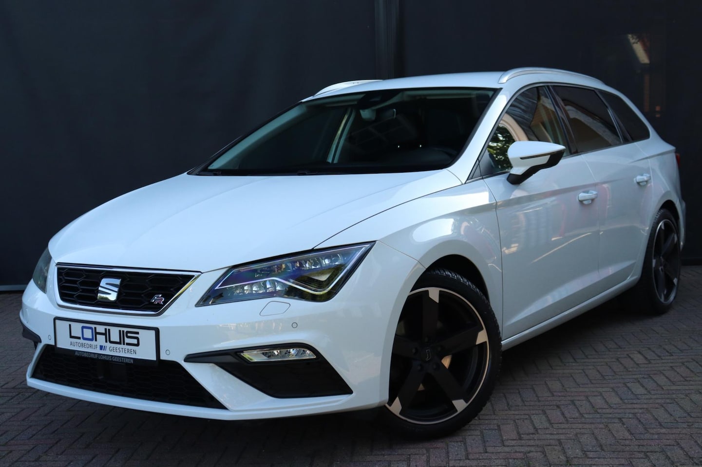 SEAT Leon ST - 1.4 EcoTSI FR Business Intense 1.4 EcoTSI FR Business Intense - AutoWereld.nl