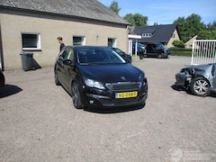 Peugeot 308 SW - 1.2 PureT Blue l. EX NAP REST BPM 500 EURO