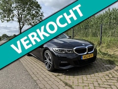 BMW 3-serie Touring - 330e 292 pk High Exe, M-pakket, Panoramadak, Car-play, Keyless entree, Stuur en Stoel verw