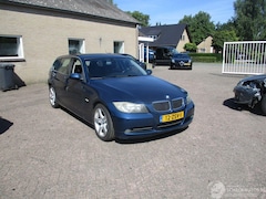 BMW 3-serie Touring - 325i Aut Executive