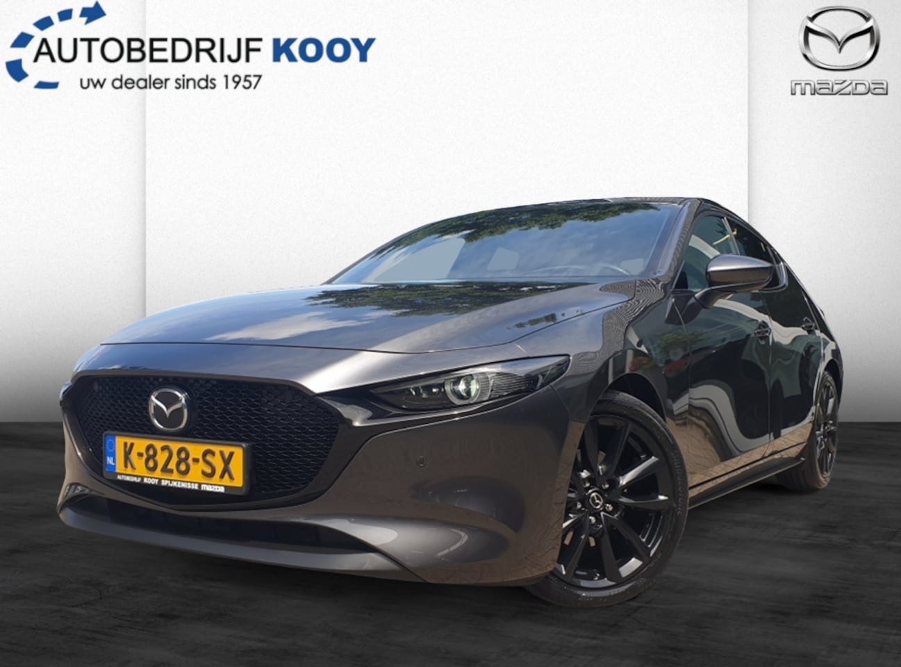 Mazda 3 - 2.0 180PK Luxury / Leder / Clima / Navi - AutoWereld.nl
