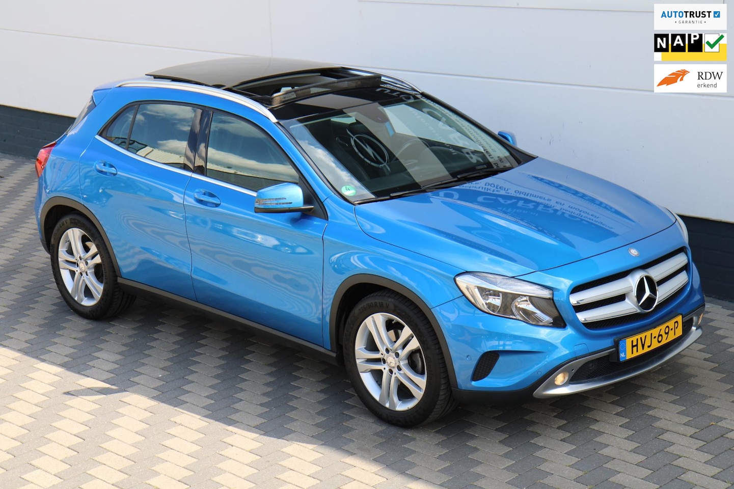 Mercedes-Benz GLA-Klasse - 200 Pano Half-Leder Cruise Trekhaak!! - AutoWereld.nl