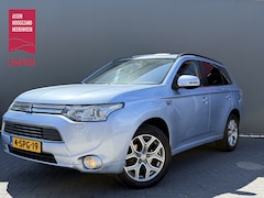 Mitsubishi Outlander - BWJ 2013 2.0 PHEV Instyle+ AUTOMAAT | TREKHAAK | LEDER | STOELVERW. | SCHUIF PANODAK | ADA