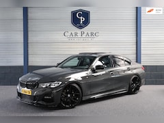 BMW 3-serie - 318i M-Sport LED/VIRTUAL/SFEER/PANO/HALF LEDER+S.VERWAMRING/20" LMV/CAM/CRUISE/ECC/12 MND