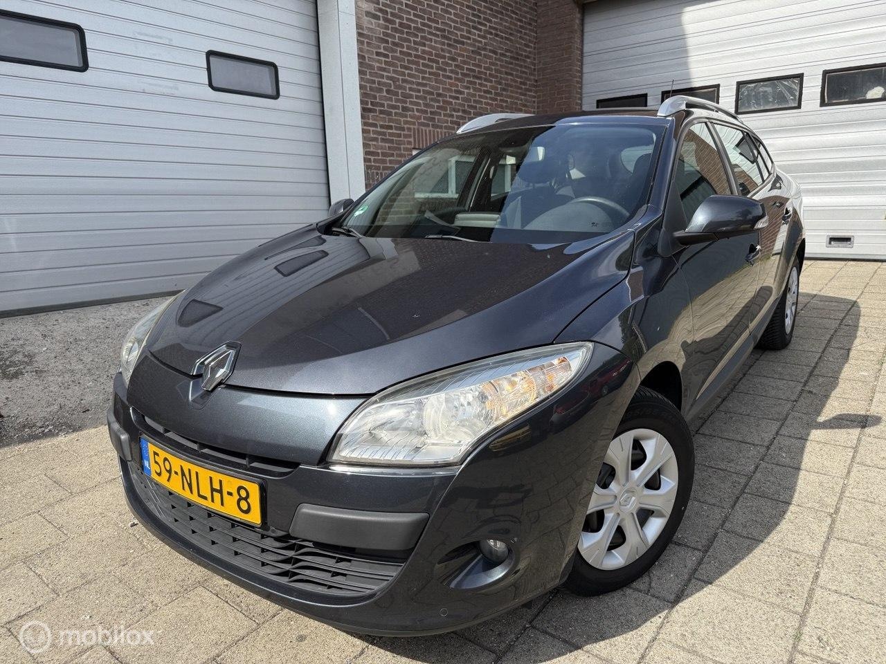 Renault Mégane Estate - 1.6 Dynamique - AutoWereld.nl