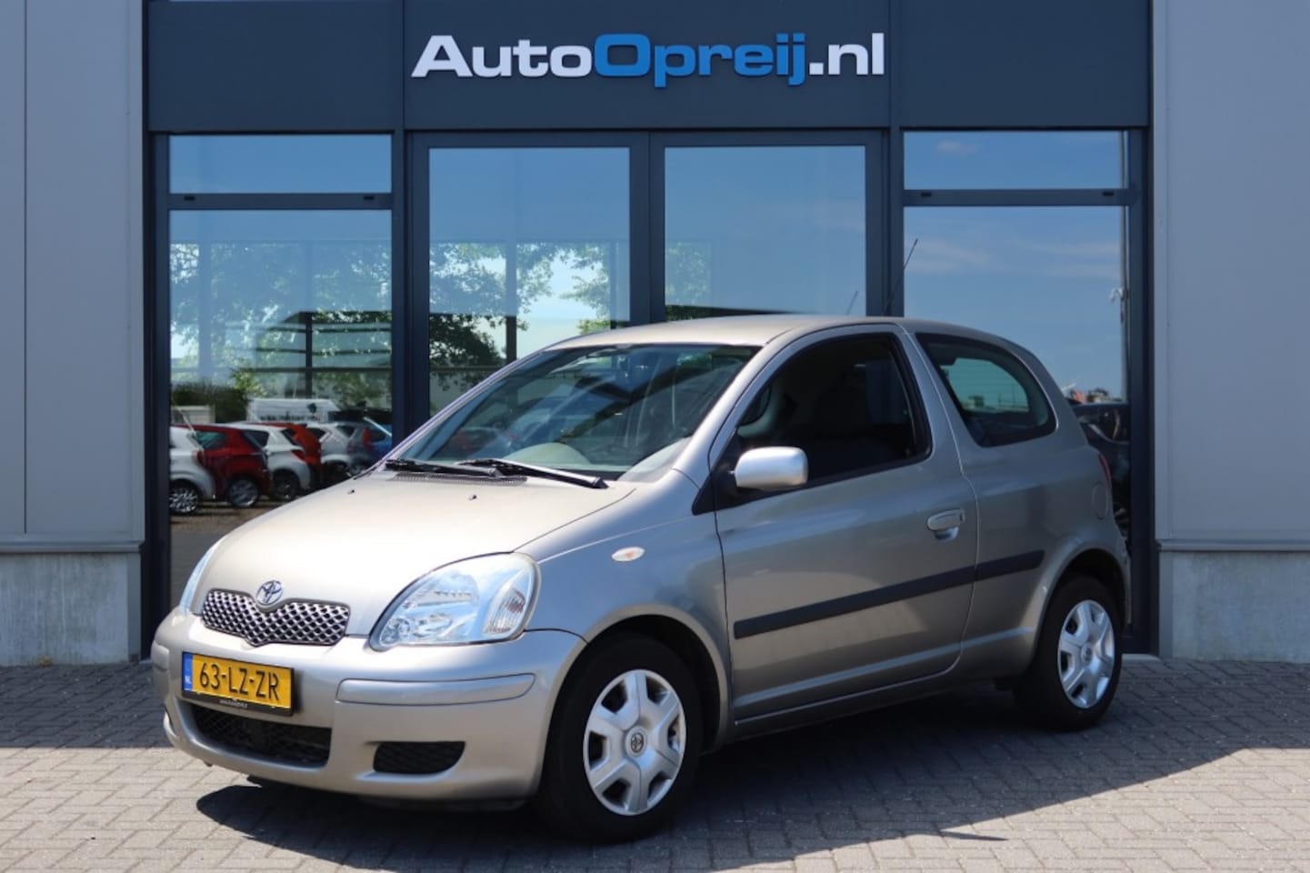 Toyota Yaris - 1.3 VVT-I SOL AUTOMAAT 86pk Airco, 1e eigenaar, Dealer onderhouden - AutoWereld.nl