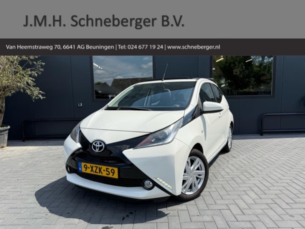 Toyota Aygo - 1.0 VVT-i X-Wave Cabrio / Navi / Camera / Cruisecontrol - AutoWereld.nl