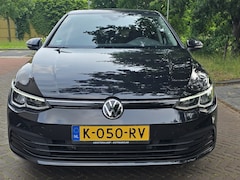 Volkswagen Golf - 1.5 TSI Life Virtueel Dashboard | Camera | Stoelverwarming | Clima | Carplay | 17" Lichtme