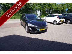 Ford Focus Wagon - 1.0 EcoBoost Titanium Business AUTOMAAT TREKHAAK CARPLAY CLIMA CRUISE