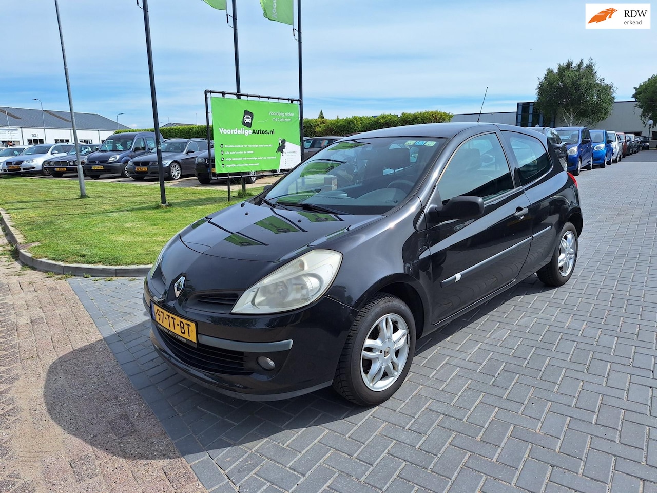 Renault Clio - 1.2-16V Extreme / Mooie auto / APK jan 2026 - AutoWereld.nl