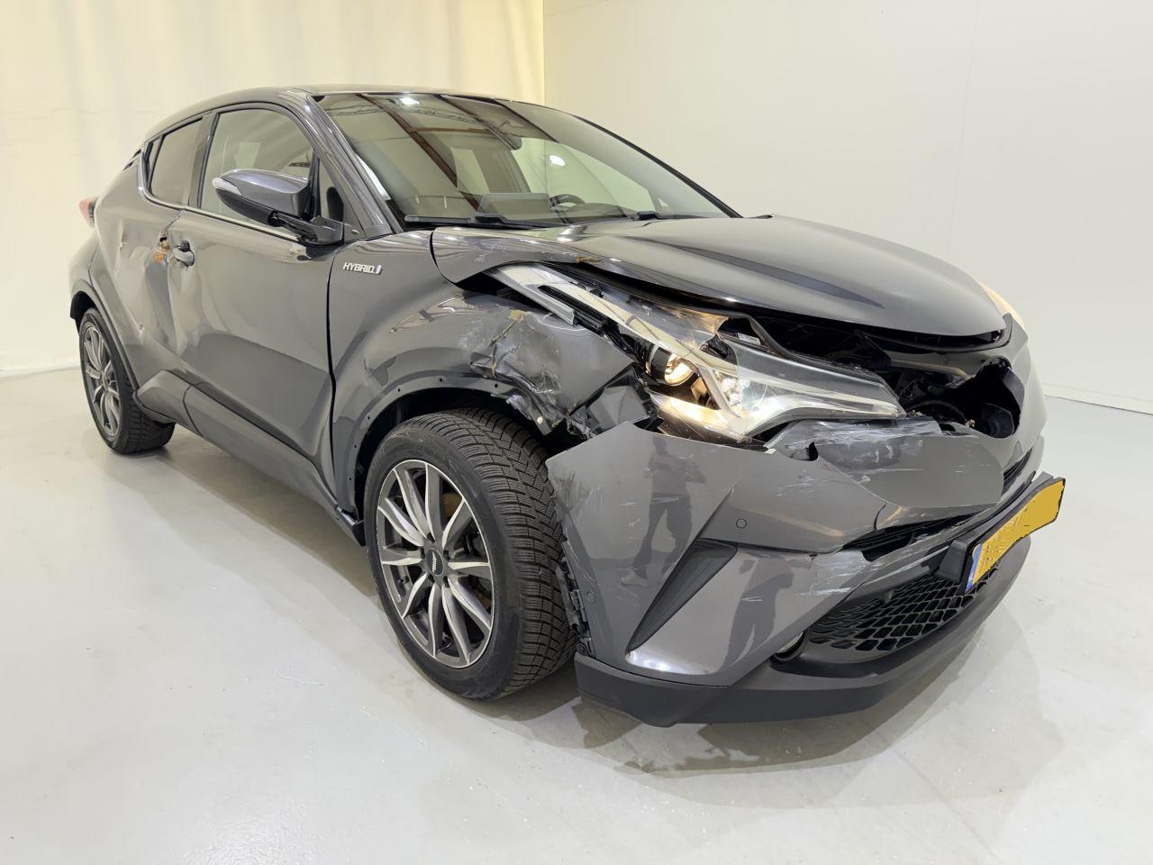 Toyota C-HR - CH-R 1.8 Hybrid Executive - AutoWereld.nl