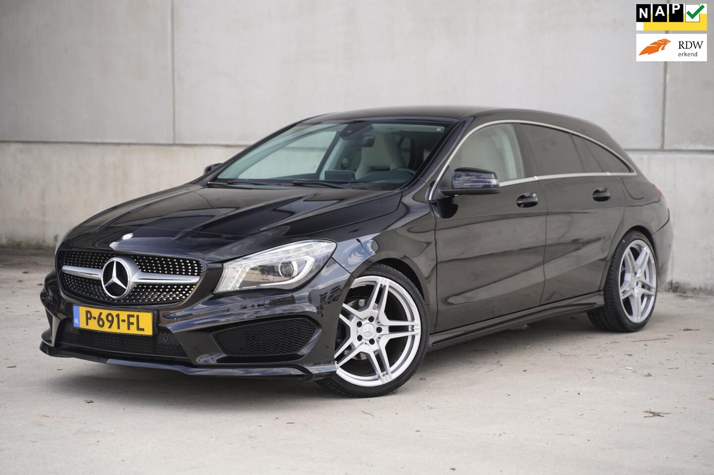 Mercedes-Benz CLA-klasse Shooting Brake - 200 AMG Automaat NAP - AutoWereld.nl