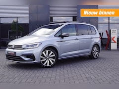Volkswagen Touran - 1.5 TSI DSG R-Line Black st/ 7Pers./Panodak /trekhaak wegkl./ACC