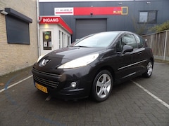 Peugeot 207 - 1.6 3 drs - navigatie - ecc - cruise