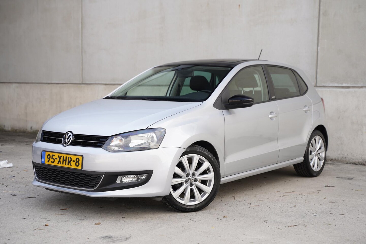 Volkswagen Polo - 1.2 TSI Highline 1.2 TSI Highline, Panoramadak, Airco, NAP - AutoWereld.nl