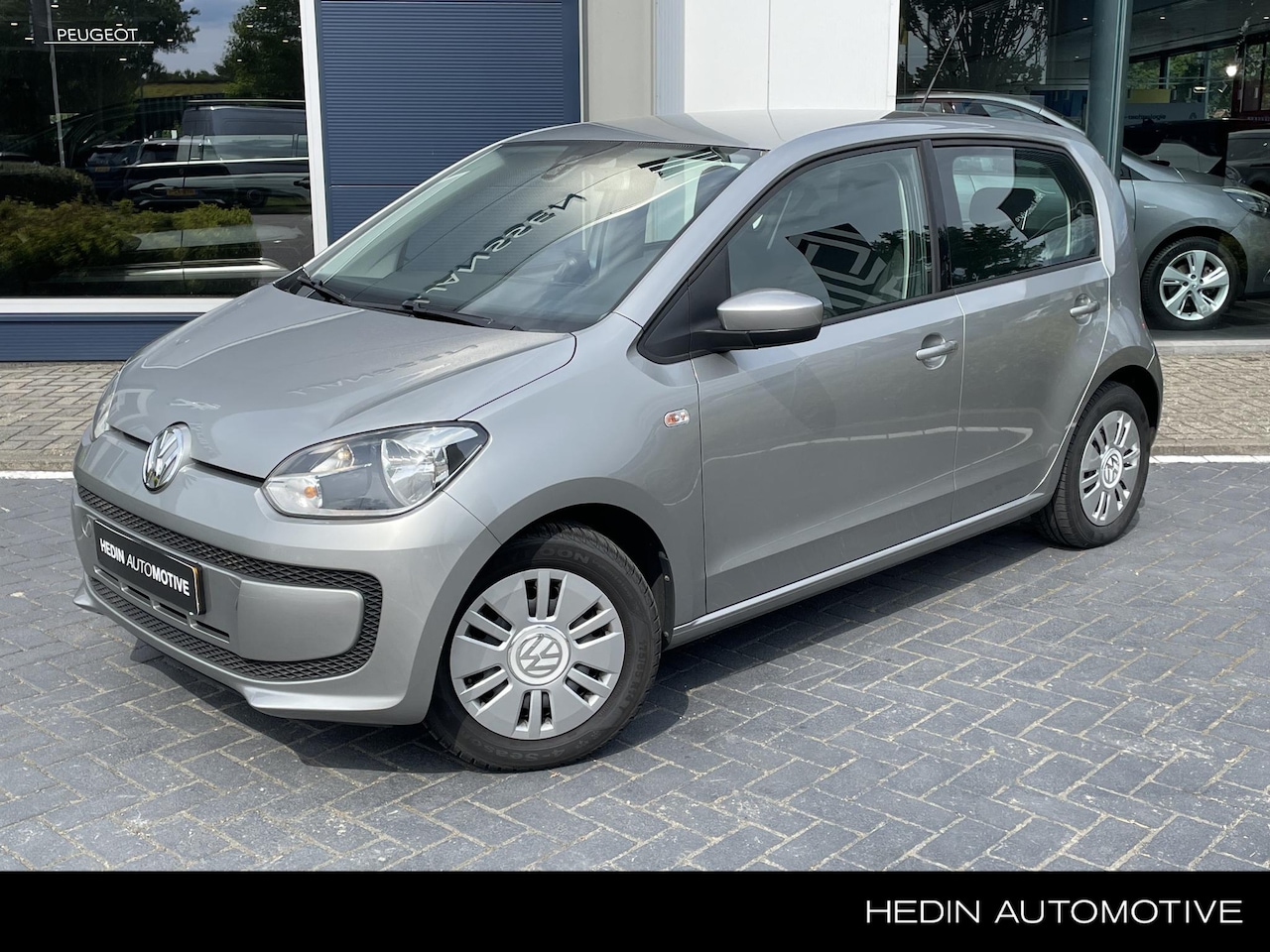 Volkswagen Up! - 1.0 move up! BlueMotion | Airco | Slechts 34.000km NAP Gereden - AutoWereld.nl