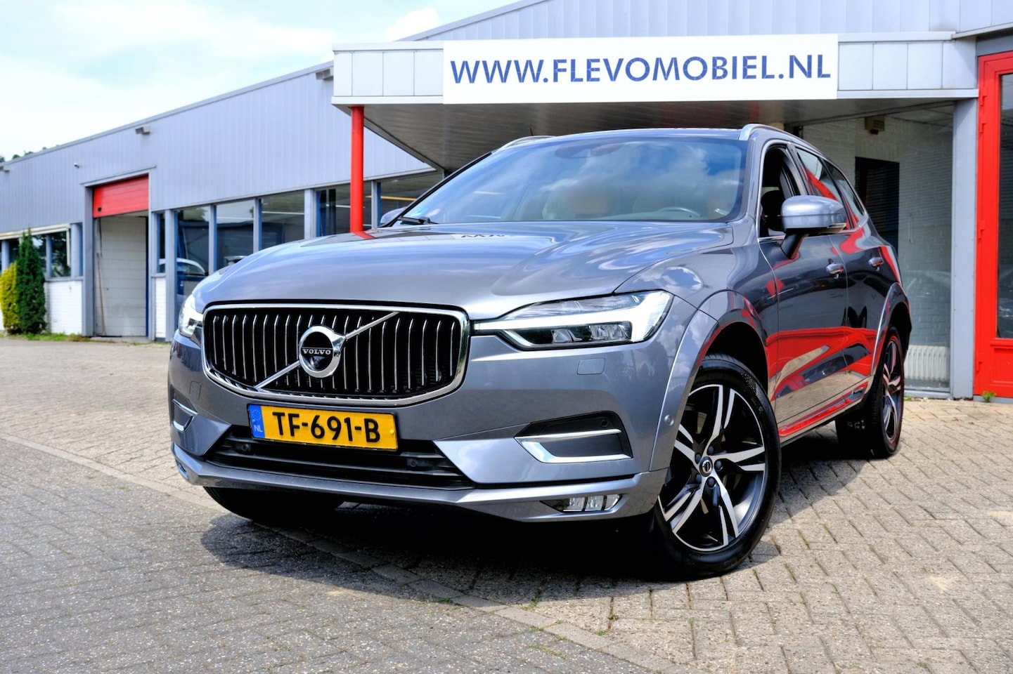 Volvo XC60 - 2.0 T5 250pk AWD Inscription Aut. Pano|Bowers&Wilkins|Leder|Adapt.Cruise|Enz! - AutoWereld.nl