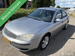 Ford Mondeo - 1.8-16V Ambiente