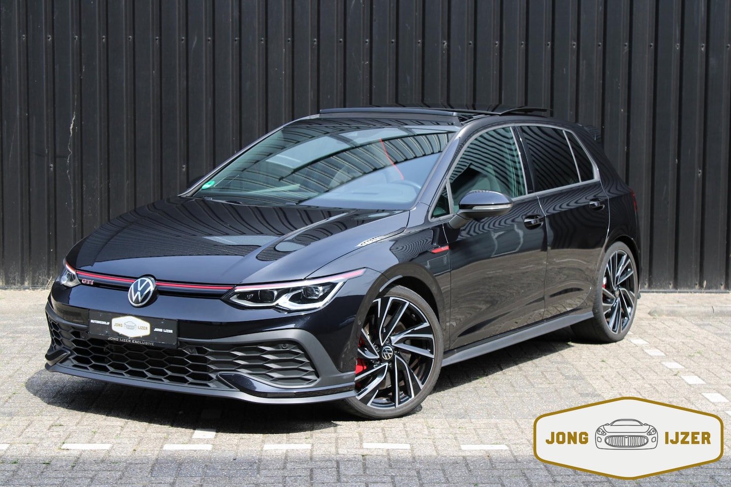 Volkswagen Golf - 2.0 TSI GTI CLUBSPORT PANO HARMAN KAR HUD IQLIGHT - AutoWereld.nl