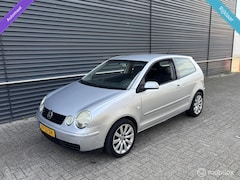 Volkswagen Polo - 1.4-16V