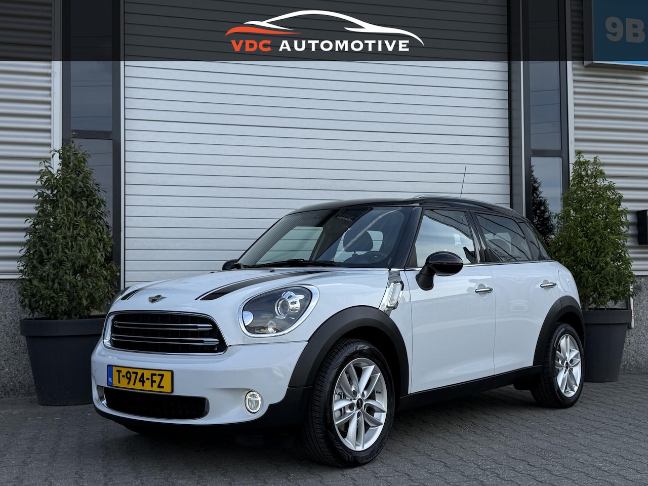 MINI Countryman - Mini 1.6 Cooper Chili Xenon | Navi | Stoelverwarming | Chili| Parkeersensoren - AutoWereld.nl