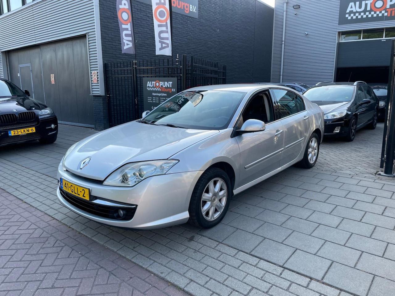 Renault Laguna - 2.0 16V T Dynamique 2e Eigenaar! Trekhaak Navi Airco NAP APK - AutoWereld.nl