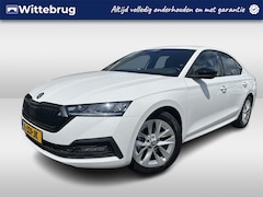 Skoda Octavia - 1.0 TSI Sport Business Trekhaak wegklapbaar / LED / Airco (Clima) Navigatie / Parkeersenso