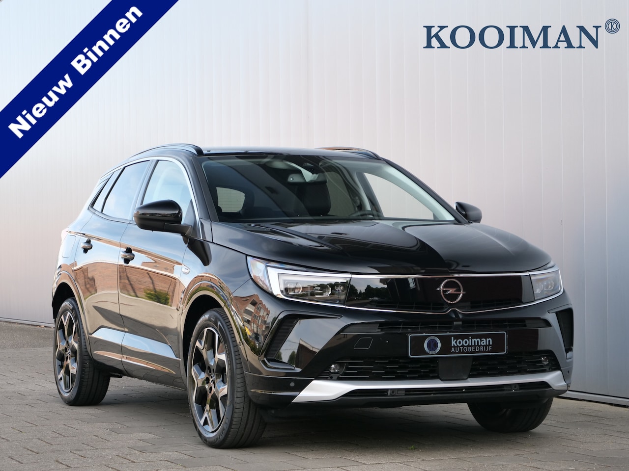 Opel Grandland - 1.2 turbo 130pk Ultimate Automaat Camera / LED / Navigatie / Stoelverwarming - AutoWereld.nl
