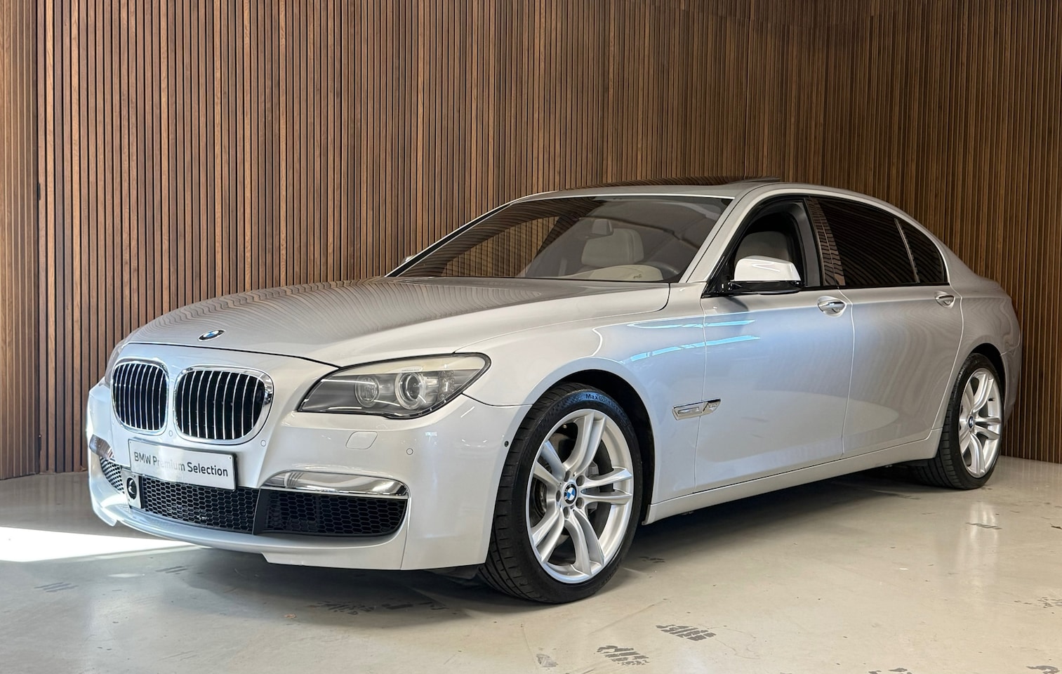 BMW 7-serie - 760Li _ Youngtimer - Incl BTW - 5 zitplaatsen - AutoWereld.nl