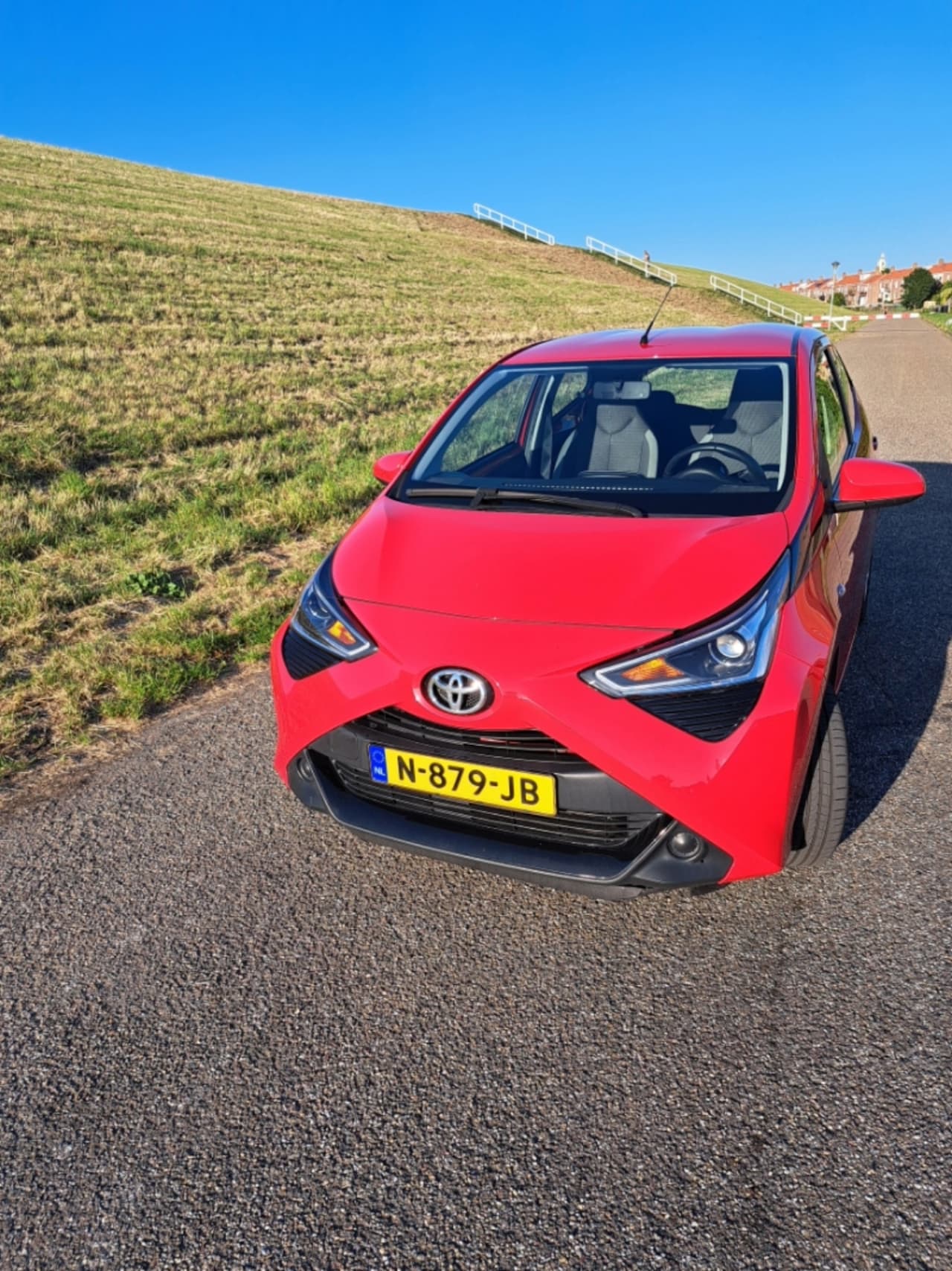 Toyota Aygo - 1.0 VVT-i x-play - AutoWereld.nl
