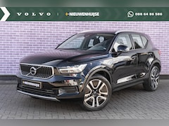 Volvo XC40 - B3 Automaat Momentum | Trekhaak | 19" LM velgen | Navigatie | Camera | Parkeersensoren voo
