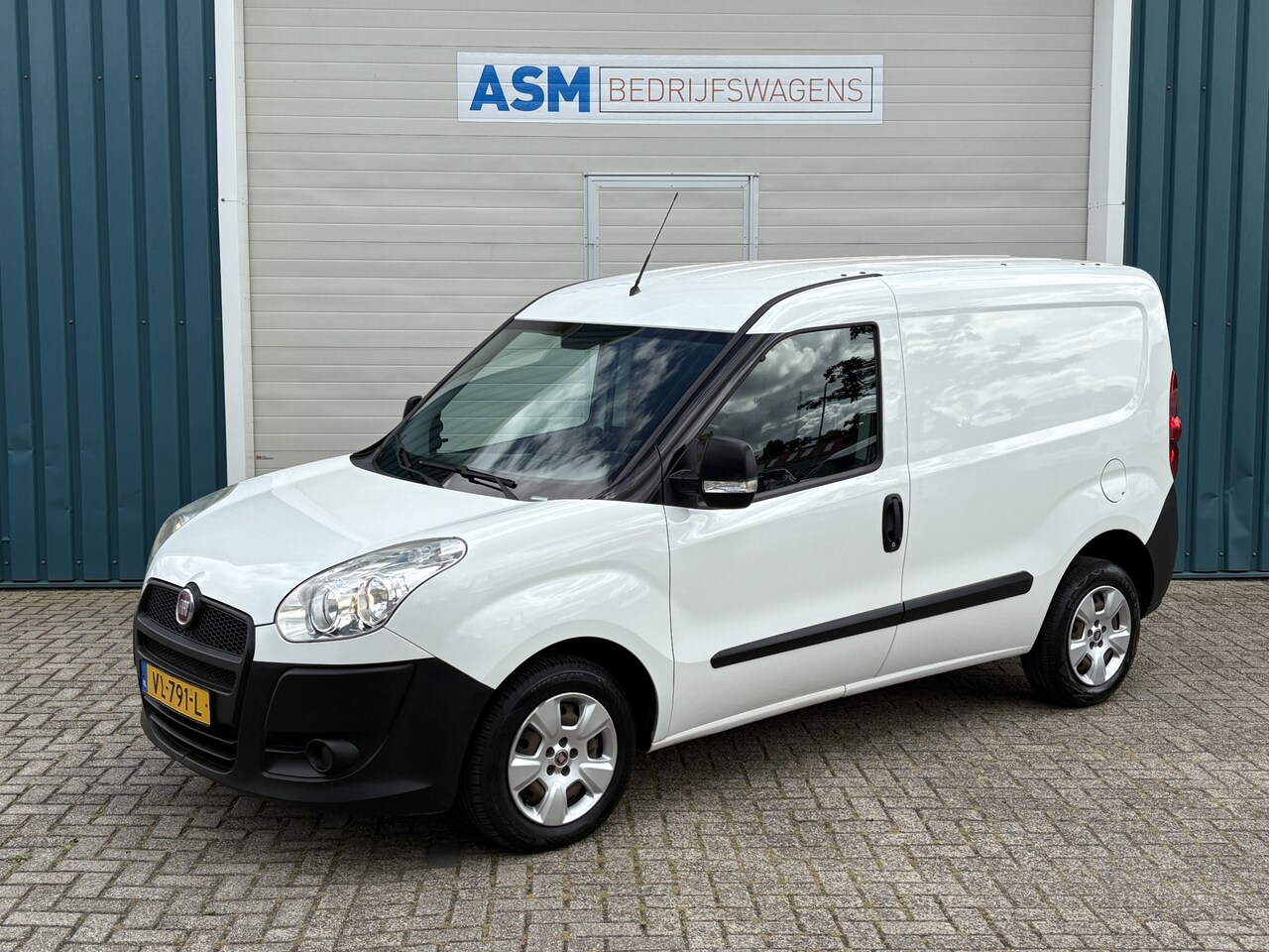 Fiat Doblò Cargo - 1.3 75Pk MultiJet Actual / Airco / Apk t/m 04-07-2026 - AutoWereld.nl