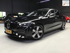 Mercedes-Benz C-klasse - 300 AMG Line I Pano I 360cam I Leder I Ambiance I Navi I Carplay I Keyles I Dealer Onderh