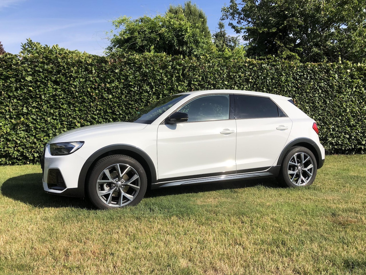 Audi A1 citycarver - 25TFSi EPIC : FULL-LED/2xPDC/NAVI/BT/P.GLAS/ECC/ NL-AUTO - KM=NAP - NWE STAAT - AutoWereld.nl