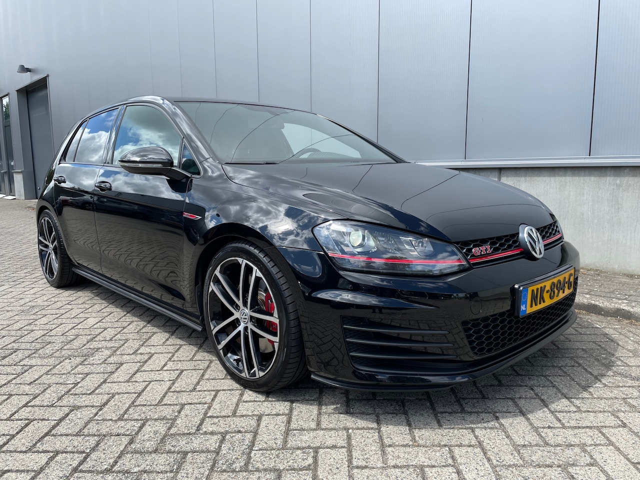 Volkswagen Golf - 2.0 TSI GTI Performance / Stoelverwarming - AutoWereld.nl