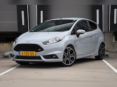 Ford Fiesta - 1.6 ST2 ST200 200pk | 1/2832 | REMUS | CRUISE.C | CAMERA | OSRAM LED