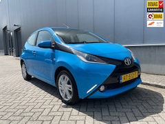 Toyota Aygo - 1.0 VVT-i x-sport / Airco / Camera